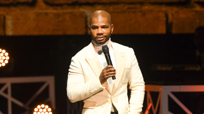 Portrait of Kirk Franklin during a performance